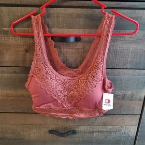 Nwt new salmon color buckle bralette